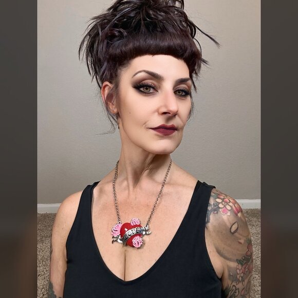 Mo'C Heart Pendant Kitsch 'n' Kouture Kawaii Love Cartoon Tattoo Art Necklace - Picture 3 of 9